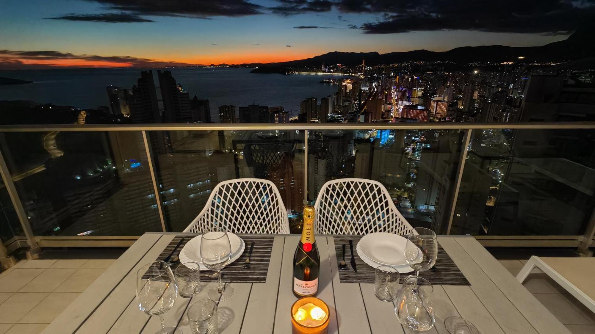 Апартаменты Skyline Floor 28 Sea Views Бенидорм Экстерьер фото
